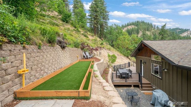 8816 Derby Canyon Road, Peshastin, WA 98847