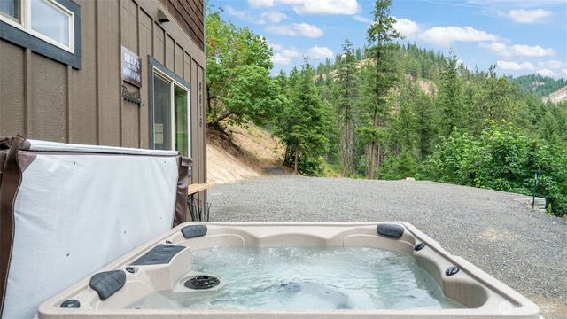 8816 Derby Canyon Road, Peshastin, WA 98847