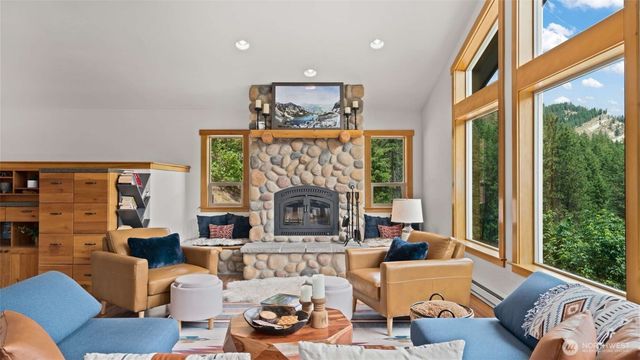 8816 Derby Canyon Road, Peshastin, WA 98847