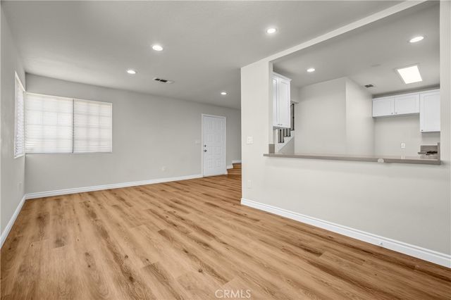 2535 California Avenue 1, Signal Hill, CA 90755