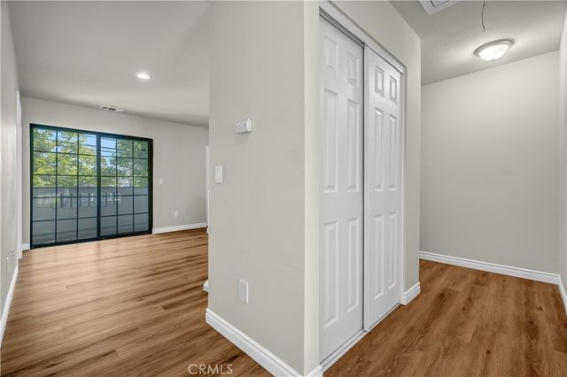2535 California Avenue 1, Signal Hill, CA 90755