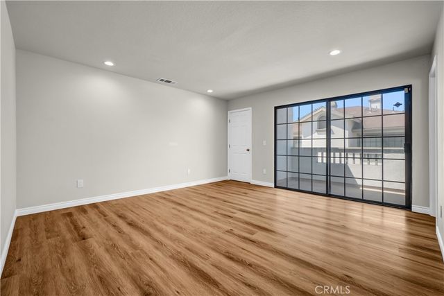 2535 California Avenue 1, Signal Hill, CA 90755