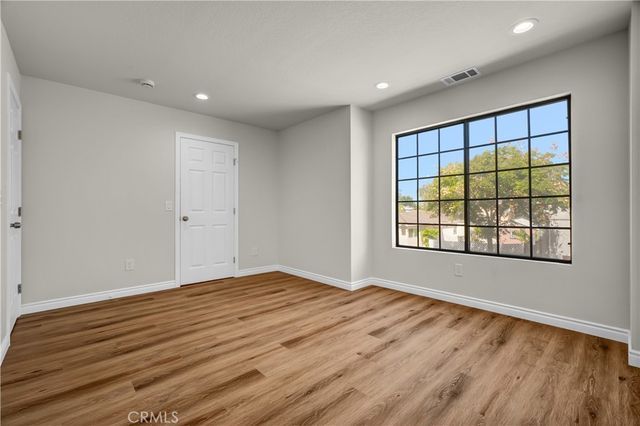 2535 California Avenue 1, Signal Hill, CA 90755