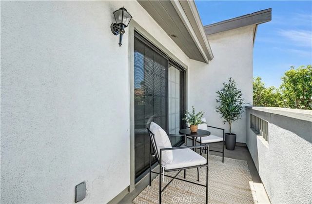 2535 California Avenue 1, Signal Hill, CA 90755