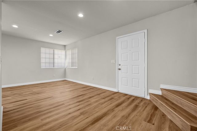 2535 California Avenue 1, Signal Hill, CA 90755