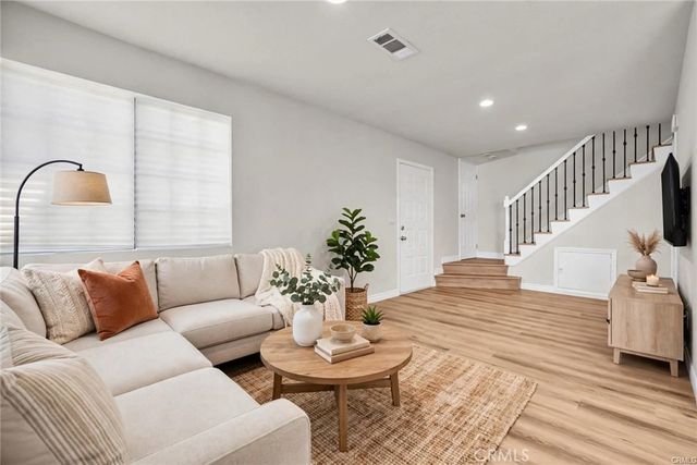 2535 California Avenue 1, Signal Hill, CA 90755