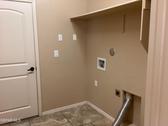 5511 GROVE Drive, Sunland Park, NM 88063