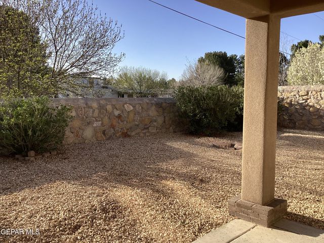 5511 GROVE Drive, Sunland Park, NM 88063