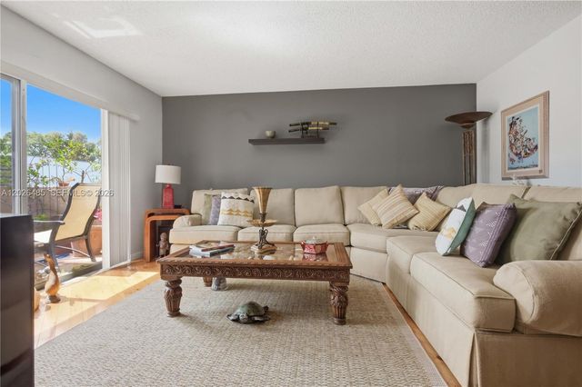 2321 SW 81st Terrace 5, North Lauderdale, FL 33068