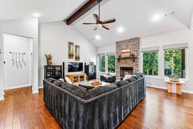 79 Ingleborough Drive, Bella Vista, AR 72715