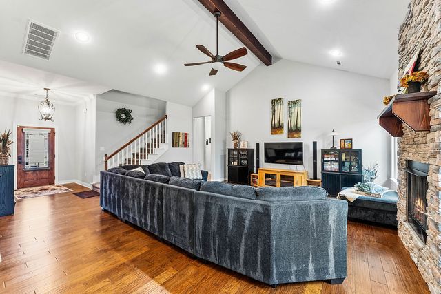 79 Ingleborough Drive, Bella Vista, AR 72715