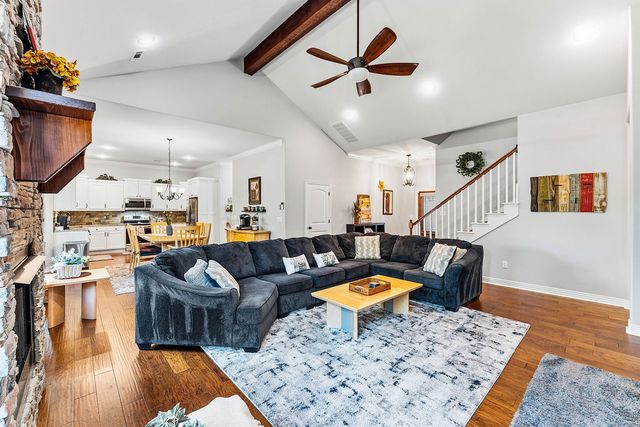 79 Ingleborough Drive, Bella Vista, AR 72715