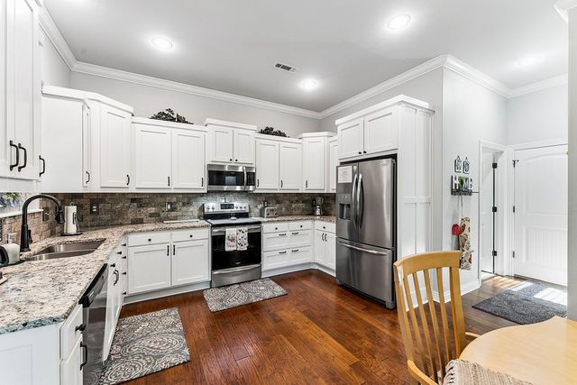 79 Ingleborough Drive, Bella Vista, AR 72715