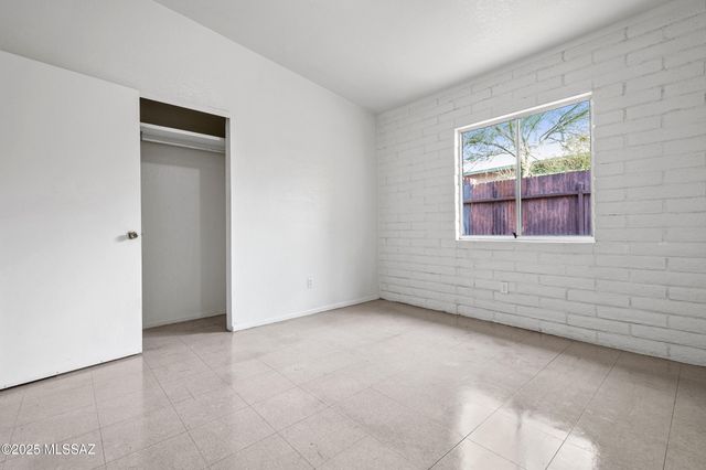 1136 S 7th Avenue, Tucson, AZ 85701