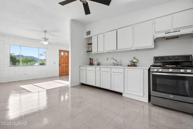 1136 S 7th Avenue, Tucson, AZ 85701