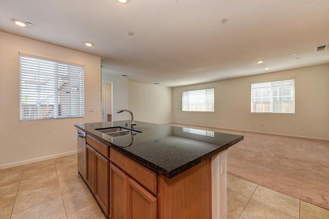 3231 Foxton Way, Rancho Cordova, CA 95670