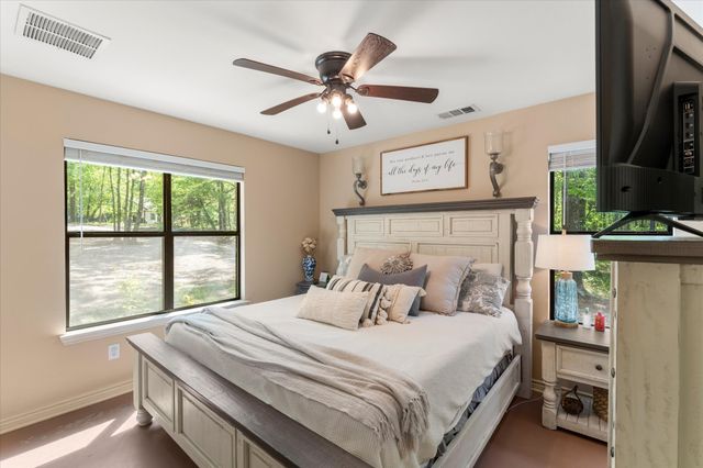 353 PR 5861, Yantis, TX 75497