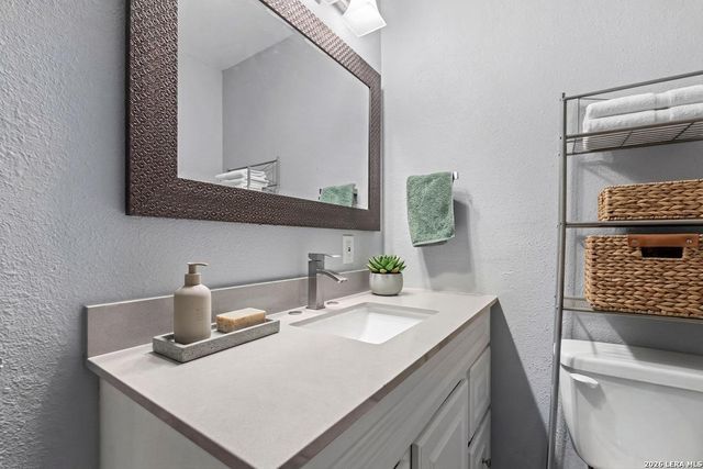 320 Sharer, San Antonio, TX 78208