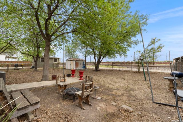 320 Sharer, San Antonio, TX 78208