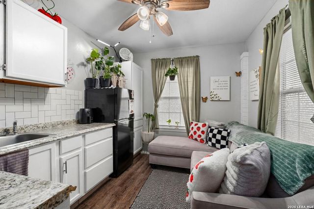 320 Sharer, San Antonio, TX 78208