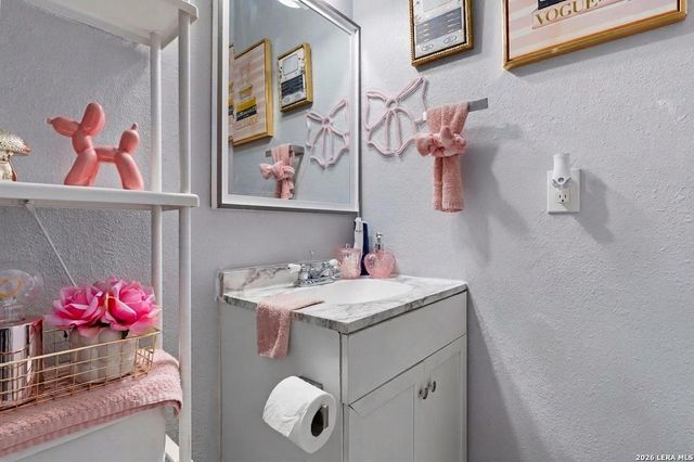 320 Sharer, San Antonio, TX 78208