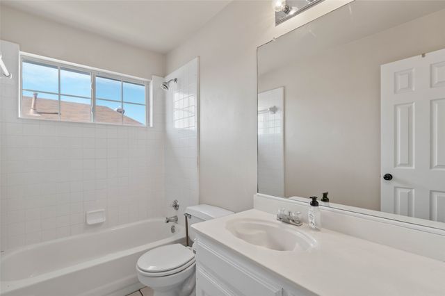 1113 Brittany Place, Lewisville, TX 75077