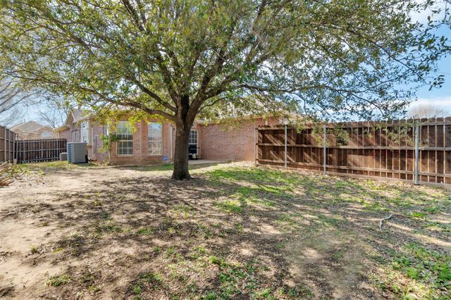 1113 Brittany Place, Lewisville, TX 75077