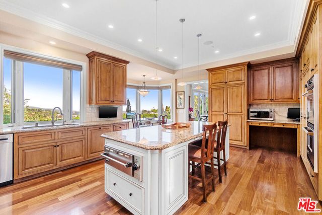 1000 Bel Air Road, Los Angeles, CA 90077