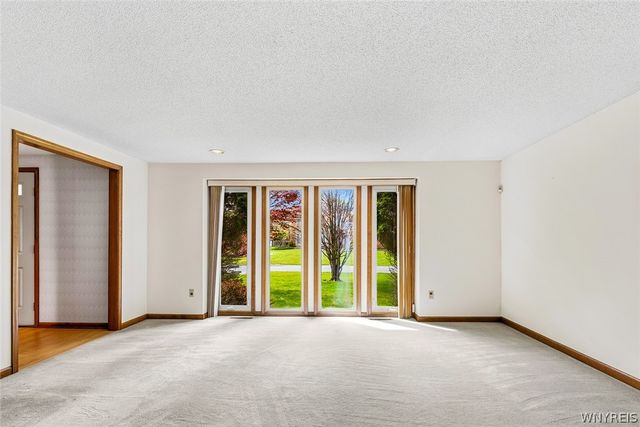 5683 Kippen Drive, Clarence, NY 14051