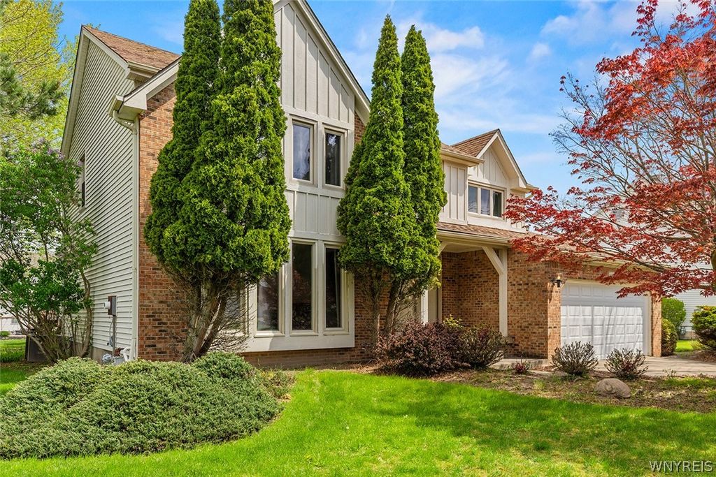 5683 Kippen Drive, Clarence, NY 14051