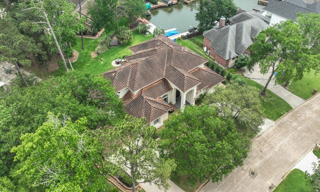 3210 Lazy Lake Lane, Montgomery, TX 77356