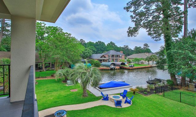 3210 Lazy Lake Lane, Montgomery, TX 77356