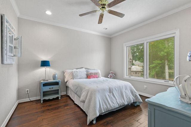 3210 Lazy Lake Lane, Montgomery, TX 77356