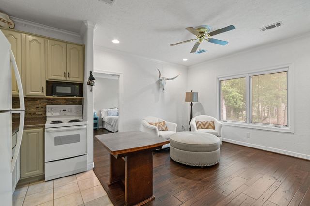 3210 Lazy Lake Lane, Montgomery, TX 77356