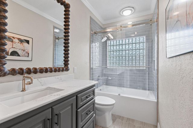 3210 Lazy Lake Lane, Montgomery, TX 77356