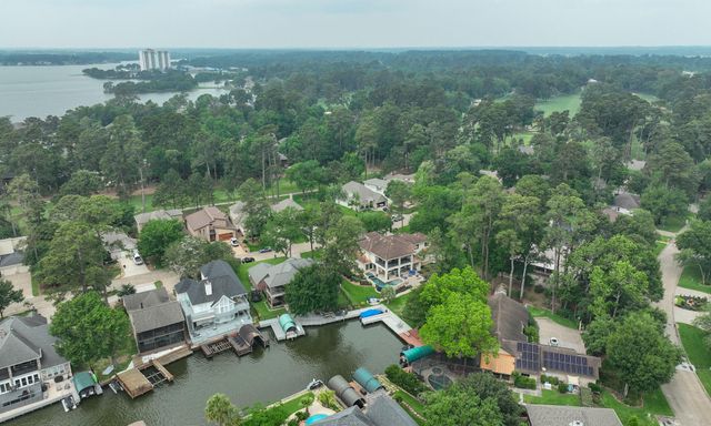 3210 Lazy Lake Lane, Montgomery, TX 77356