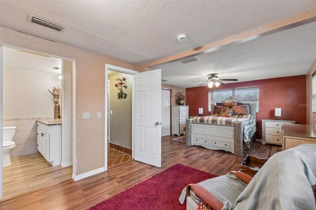 10804 MANCHESTER ROAD, Port Richey, FL 34668