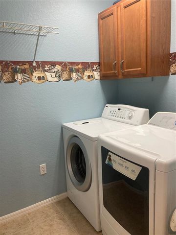 1819 HAMMOCKS AVENUE 1819, Lutz, FL 33549