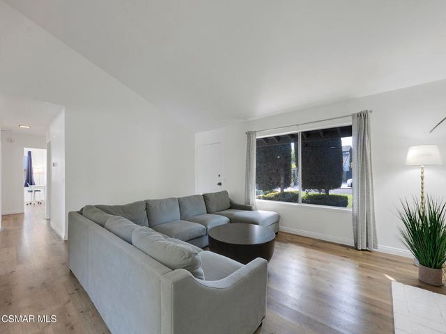 2202 Aspenpark Court, Thousand Oaks, CA 91362