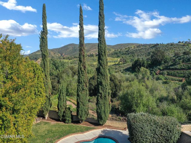 2202 Aspenpark Court, Thousand Oaks, CA 91362