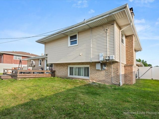 1320 E 169th Street, South Holland, IL 60473