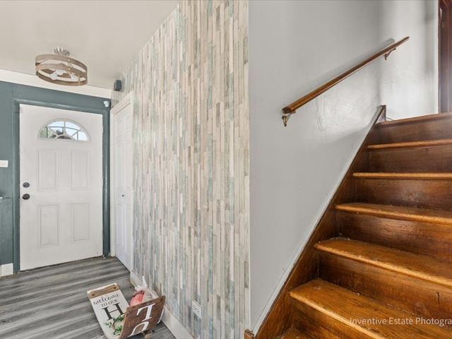 1320 E 169th Street, South Holland, IL 60473