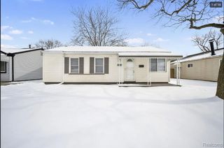 25184 Wiseman Street, Roseville, MI 48066