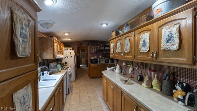 1498 Windy Ridge Road, Vincent, OH 45784