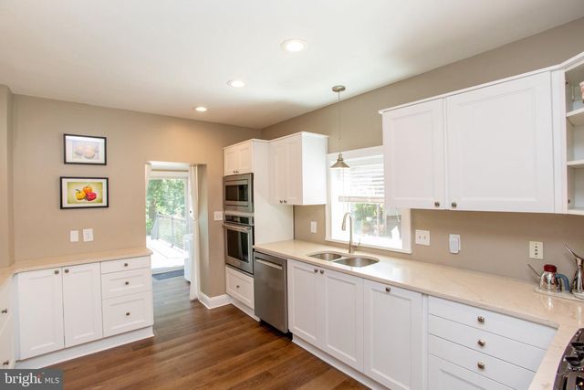 266 N UNION, Lambertville, NJ 08530