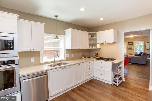 266 N UNION, Lambertville, NJ 08530