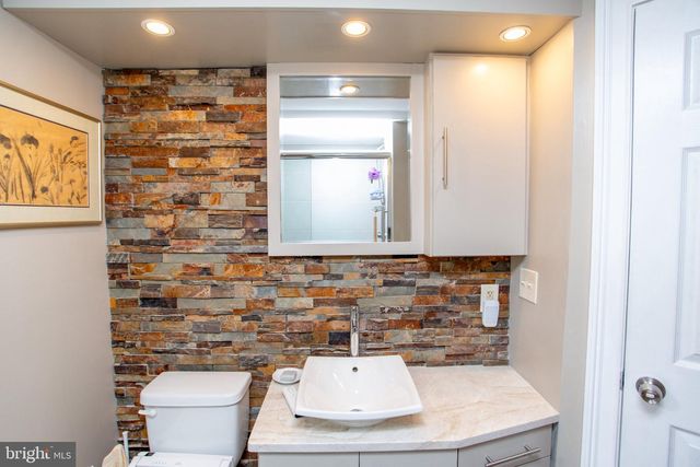 266 N UNION, Lambertville, NJ 08530
