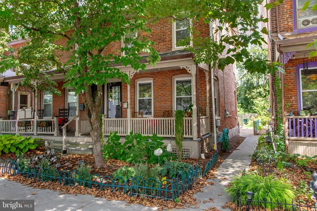 266 N UNION, LAMBERTVILLE, NJ 08530 — photo 2