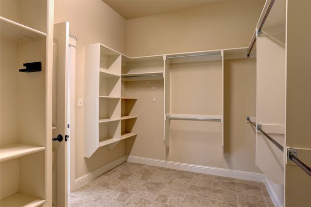 821 Crimson Road, Lantana, TX 76226