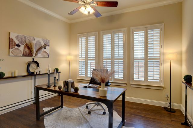 821 Crimson Road, Lantana, TX 76226